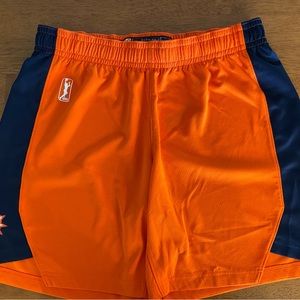 Nike WNBA Connecticut Sun basketball shorts size XL